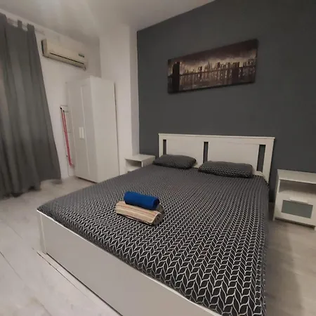 Tudor Arghezi Universitate Apartment *